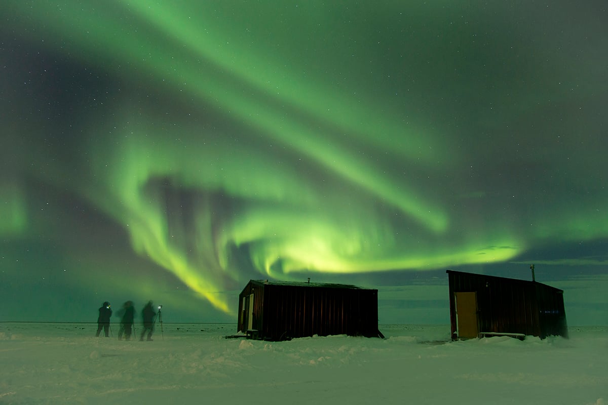 1-Ultimate-Journey-Northern-Lights-Carousel-2-Northern-lights-at-Cabins-Private-Journey-Arctic-Polar-Adventure-Arctic-Kingdom