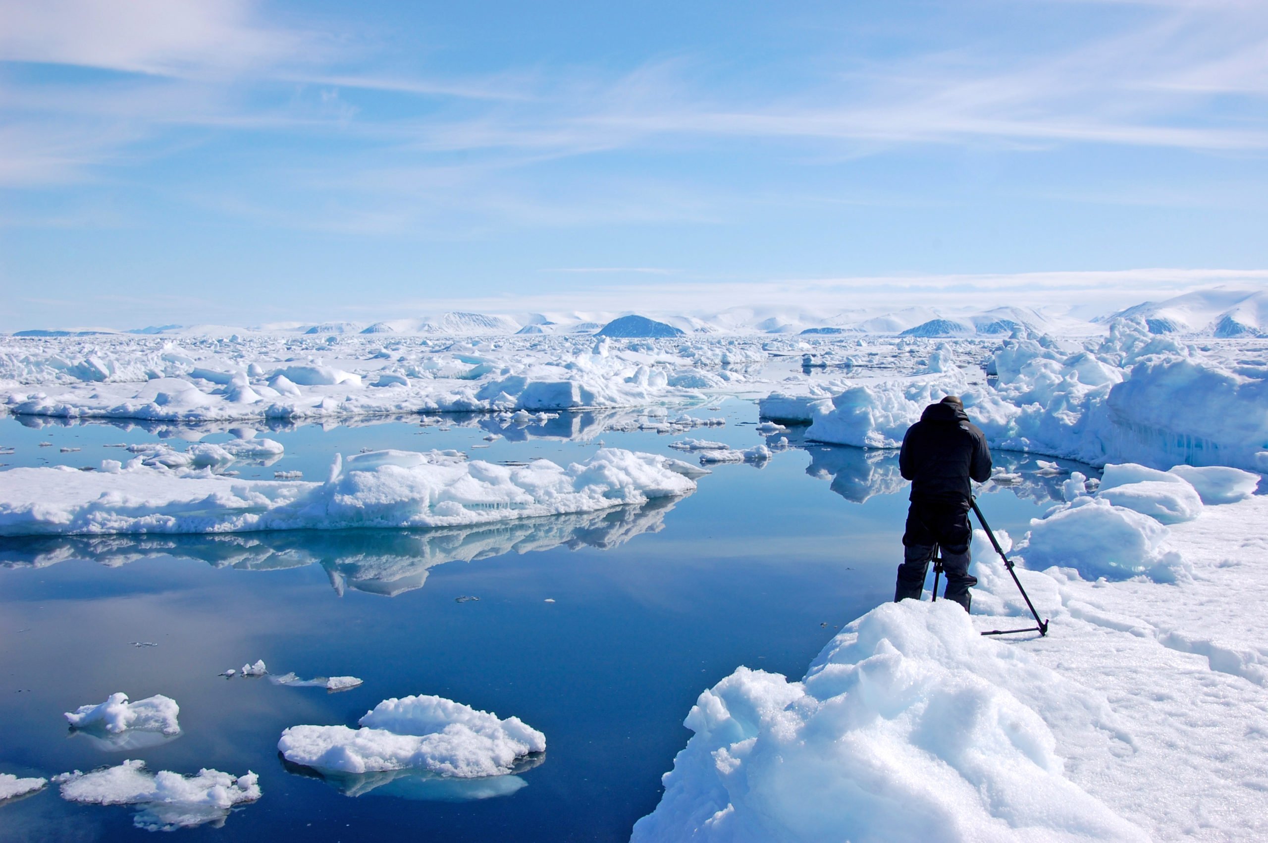 1-Ultimate-Journey-Ultimate-Floe-Edge-Carousel-2-At-Floe-Edge-Private-Journey-Arctic-Polar-Adventure-Arctic-Kingdom-scaled