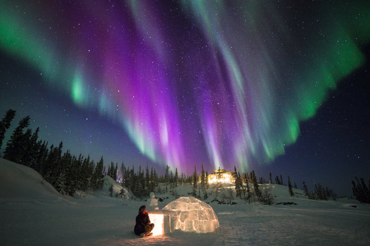 2-Canada-Lodge-Igloo-Under-Aurora-Private-Journey-Arctic-Polar-Adventure-Arctic-Kingdom