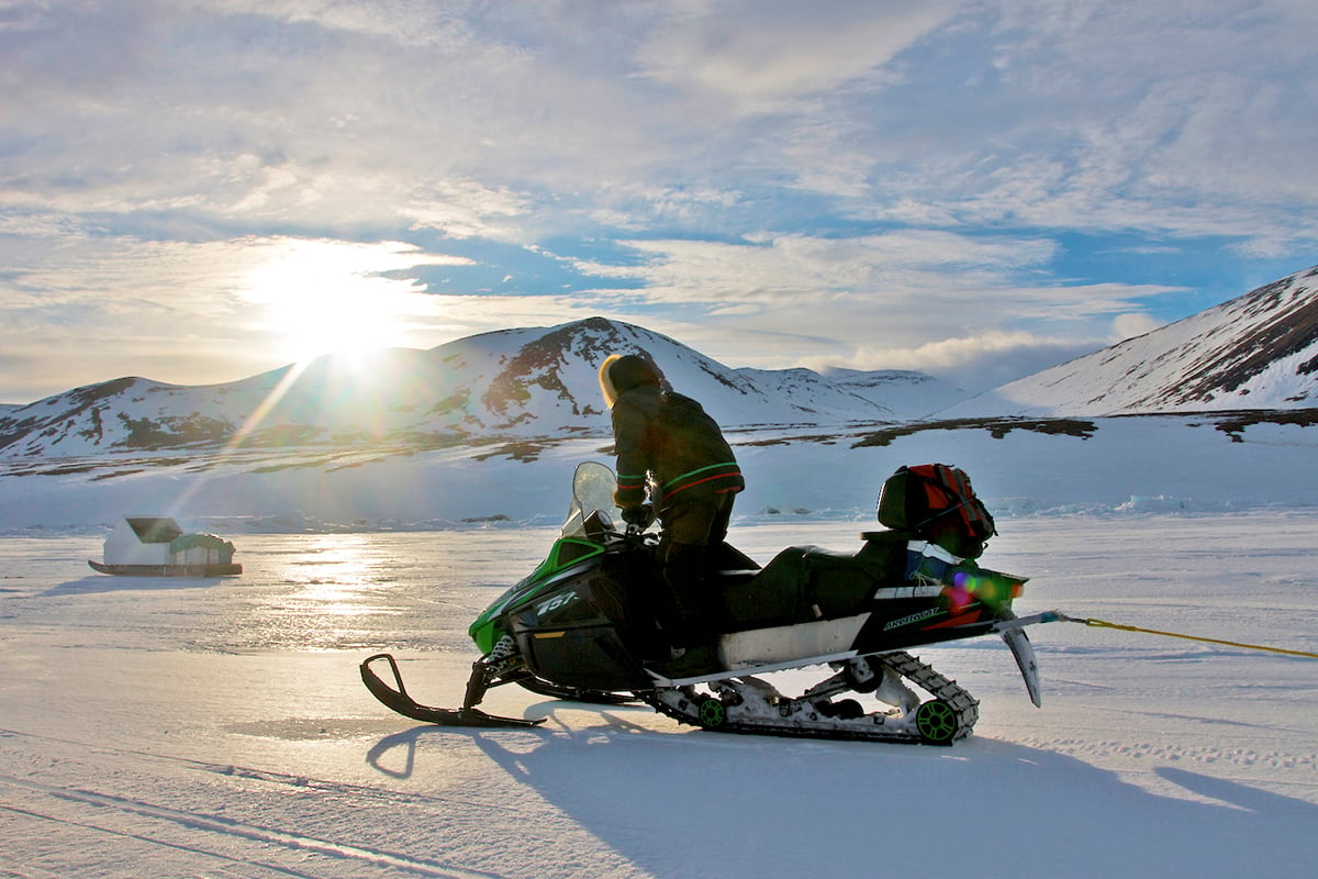 4-Ultimate-Journey-Midnight-Sun-Carousel-2-Snowmobiling-to-floe-edge-Private-Journey-Arctic-Polar-Adventure-Arctic-Kingdom