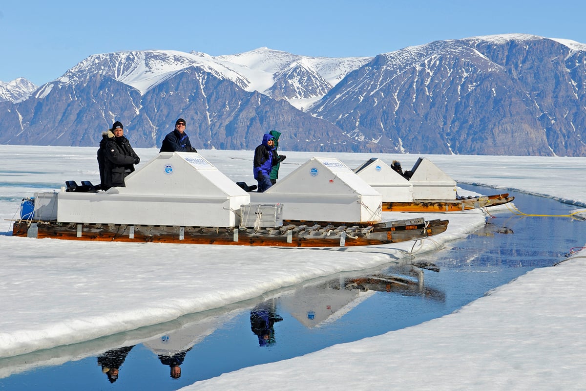 6-Ultimate-Journey-Ultimate-Floe-Edge-Carousel-1-Travel-Crossing-a-crack-on-way-to-floe-edge-Private-Journey-Arctic-Polar-Adventure-Arctic-Kingdom