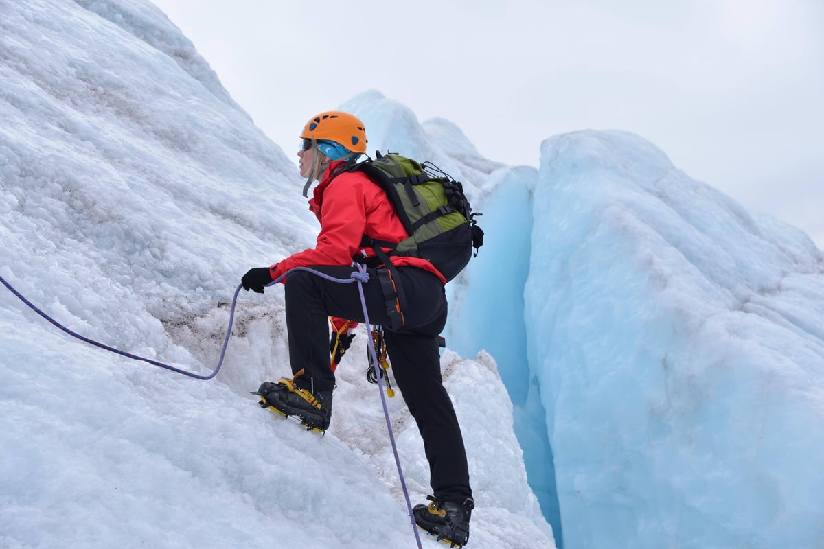 basecamp-explorer-glacier-hiking-4