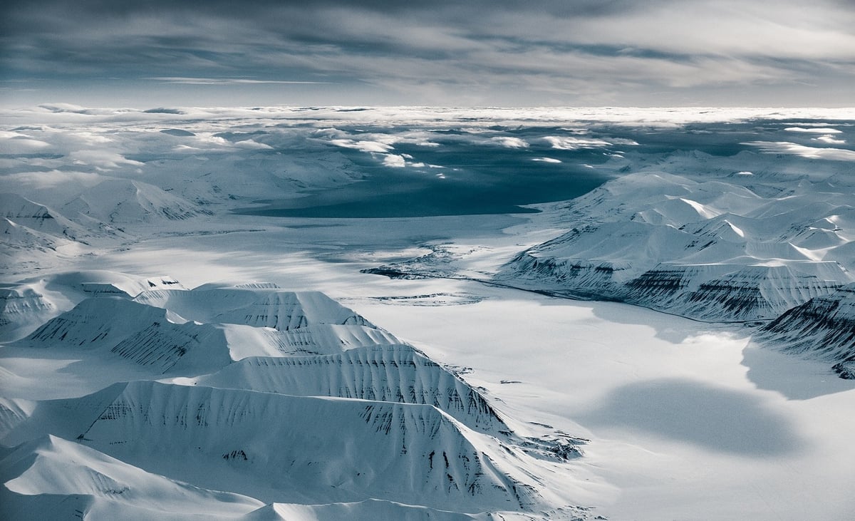 Landscape_Longyearbyen_Svalbard_Rohrbacher16_22