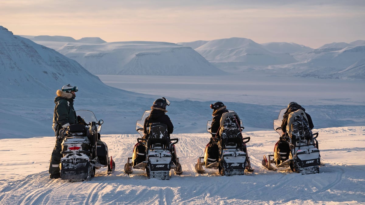 basecamp-explorer-snowmobiling-svalbard-photo-by-thought-leader-global-basecamp-explorer-11